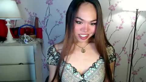 Snapshot of allirah20x chatting on 03-02-25, 06:19 Allirah online show from 03-02-25, 06:19