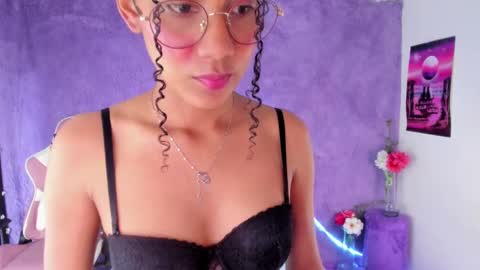 Snapshot of allis0n_ik chatting on 03-04-25, 05:53 ALLIS0N IK online show from 03-04-25, 05:53