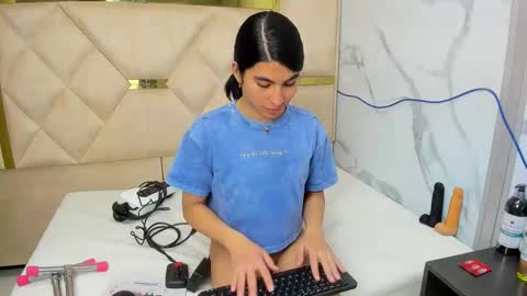 allison_69ts online show from 09-14-25, 02:44