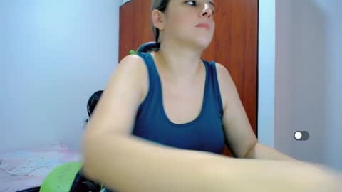 Snapshot of allison_baby_2416 chatting on 01-07-25, 07:49 Alisson online show from 01-07-25, 07:49