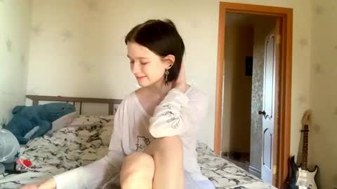 Viola online show from 05-19-26, 02:01