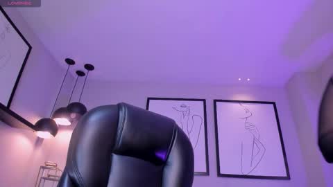 Snapshot of allisonrogersx chatting on 02-25-26, 03:16 Allison Rogers online show from 02-25-26, 03:16