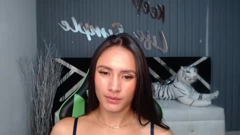 Snapshot of allisson_a chatting on 12-27-24, 06:57 Allisson online show from 12-27-24, 06:57