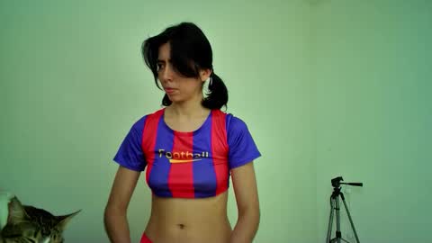 Snapshot of allisson_rose chatting on 09-24-25, 08:01 Alli online show from 09-24-25, 08:01