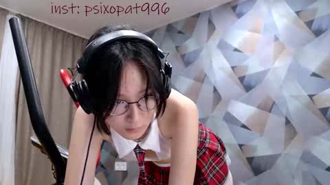 Snapshot of alllinaeve chatting on 10-09-25, 09:02 Alina online show from 10-09-25, 09:02