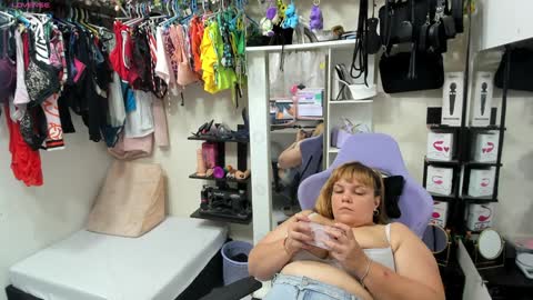 allsson_miller online show from 01-28-25, 05:11