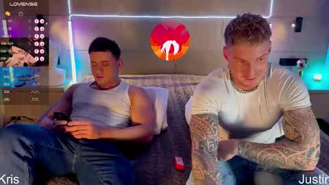 Snapshot of alltimehorny19 chatting on 09-10-25, 07:47 Justin online show from 09-10-25, 07:47