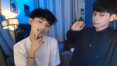 Snapshot of alluring_alpha chatting on 01-07-26, 10:01 kim and josh online show from 01-07-26, 10:01