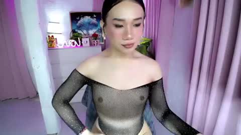 Snapshot of alluring_mj chatting on 06-23-26, 10:52 mj online show from 06-23-26, 10:52