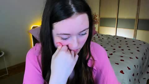 alluringeyess online show from 04-30-26, 05:19