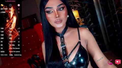 Snapshot of alluringnatalya chatting on 10-14-25, 07:53 Natalya Fox online show from 10-14-25, 07:53