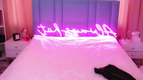 AlwaysHot online show from 01-17-25, 05:11