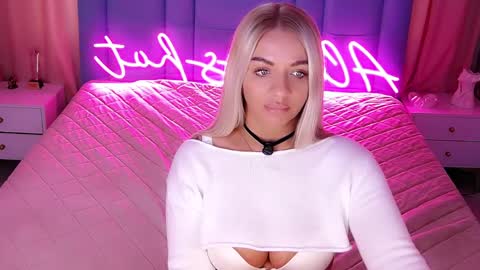 AlwaysHot online show from 04-06-26, 05:30