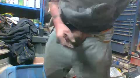 allwolf0323 online show from 11-08-25, 10:52