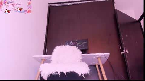 Snapshot of ally_cantero chatting on 07-03-26, 06:03 NEW VIDEOS IN MY PROFILE online show from 07-03-26, 06:03