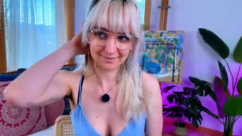 Ally Elliot online show from 03-10-26, 03:39
