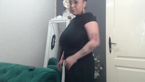         online show from 05-15-26, 02:46