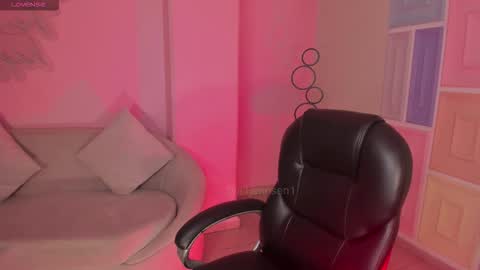 Alisson online show from 11-29-25, 10:18