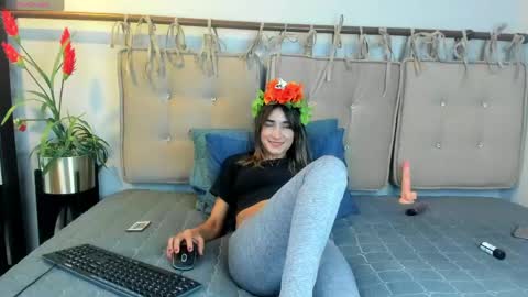 alma_rose_ online show from 04-30-26, 08:26