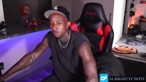 Snapshot of almightycnote chatting on 10-11-25, 10:41 Almightycnote online show from 10-11-25, 10:41