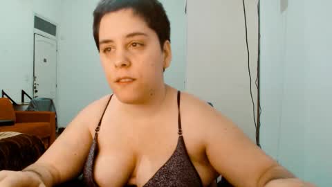 Almond online show from 01-11-26, 12:04