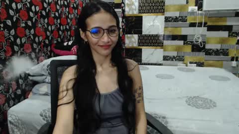 Snapshot of alondra_aleng_ereng chatting on 01-18-25, 02:23 Alondra online show from 01-18-25, 02:23