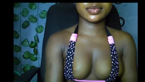 Snapshot of alosexy_bae chatting on 05-18-26, 07:20 alo online show from 05-18-26, 07:20