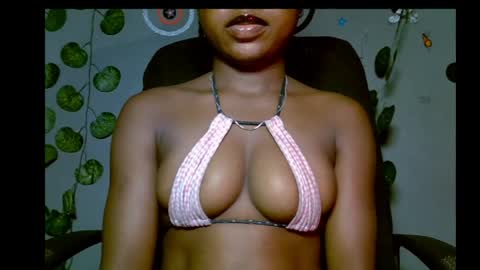 Snapshot of alosexy_bae chatting on 05-25-26, 03:40 alo online show from 05-25-26, 03:40