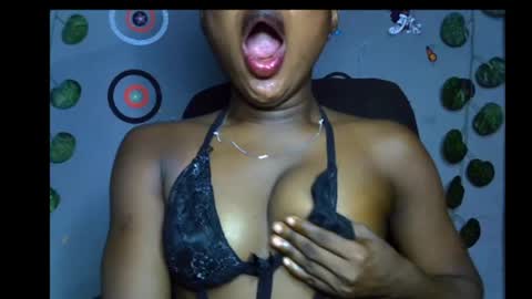 Snapshot of alosexy_bae chatting on 06-05-26, 05:58 alo online show from 06-05-26, 05:58