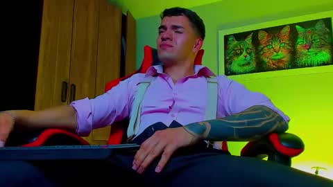 alpha_dominus_ online show from 09-23-25, 04:48