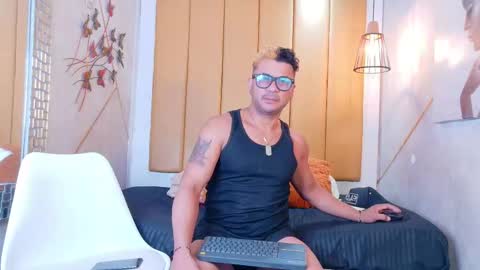 Snapshot of alpha_kong chatting on 10-07-25, 12:30 Alpha online show from 10-07-25, 12:30