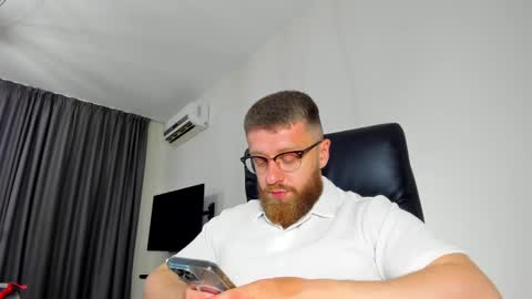 Alphaalexxx Lets reach Me 100 thumbs up online show from 05-19-26, 06:03