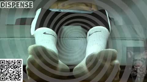 Snapshot of alphacashmaster8 chatting on 05-19-26, 09:54 MASTER FINDOM DRAIN... online show from 05-19-26, 09:54