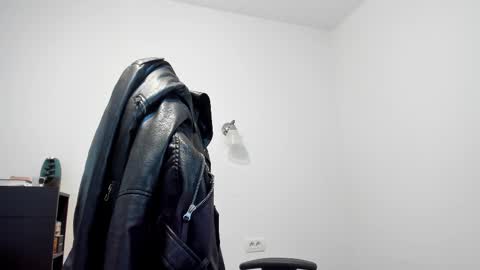 LeatherMaster online show from 02-21-25, 09:45