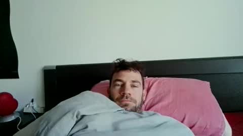 Snapshot of alphah_hunk chatting on 11-23-25, 09:20 alphah_hunk online show from 11-23-25, 09:20