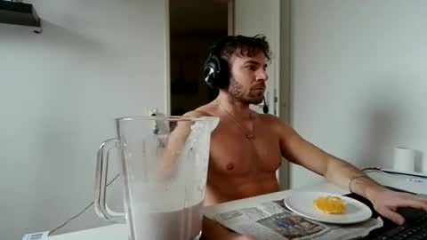 Snapshot of alphah_hunk chatting on 12-22-25, 11:18 alphah_hunk online show from 12-22-25, 11:18