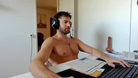 Snapshot of alphah_hunk chatting on 03-10-26, 02:22 alphah_hunk online show from 03-10-26, 02:22