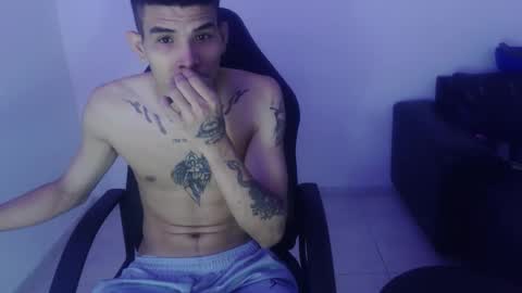 Snapshot of alphas_latins chatting on 03-03-26, 08:15 alphas_latins online show from 03-03-26, 08:15