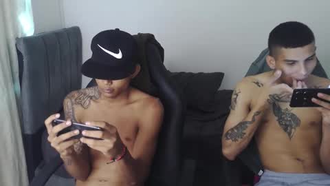 Snapshot of alphas_latins chatting on 05-15-26, 08:16 alphas_latins online show from 05-15-26, 08:16