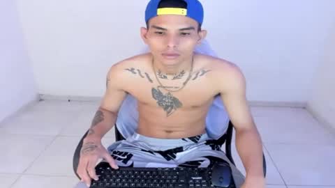 Snapshot of alphas_latins chatting on 05-30-26, 06:27 alphas_latins online show from 05-30-26, 06:27