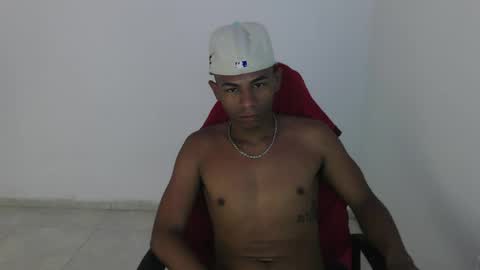 Snapshot of alphas_latins chatting on 06-15-26, 06:54 alphas_latins online show from 06-15-26, 06:54