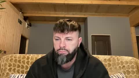 Jhonny online show from 11-25-25, 04:12