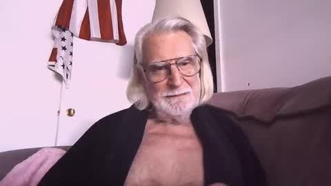 Snapshot of alphauniform chatting on 02-02-26, 04:06 AlphaUniform online show from 02-02-26, 04:06