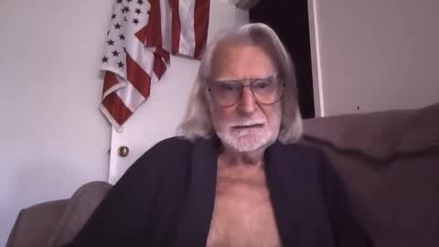 Snapshot of alphauniform chatting on 03-12-26, 08:26 AlphaUniform online show from 03-12-26, 08:26