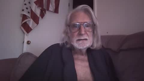 Snapshot of alphauniform chatting on 03-13-26, 01:51 AlphaUniform online show from 03-13-26, 01:51