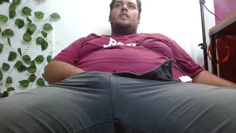 Snapshot of altairstudiosboy chatting on 03-08-25, 02:01 Jhosep online show from 03-08-25, 02:01