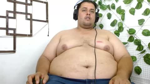 Snapshot of altairstudiosboy chatting on 09-11-25, 12:27 Jhosep online show from 09-11-25, 12:27