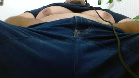 Snapshot of altairstudiosboy chatting on 10-14-25, 03:46 Jhosep online show from 10-14-25, 03:46