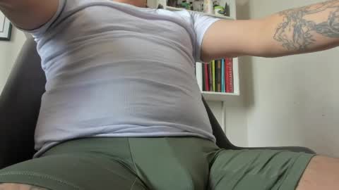alucard_col666 online show from 05-14-26, 02:13