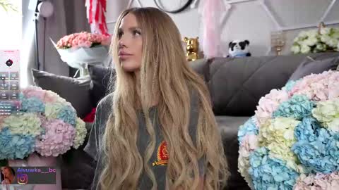 Snapshot of alvuwka chatting on 02-27-26, 08:14 Alvuwka online show from 02-27-26, 08:14